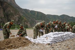 肯扬-马丁谈02年总决赛：我场均22分 在那个年代算很不错了